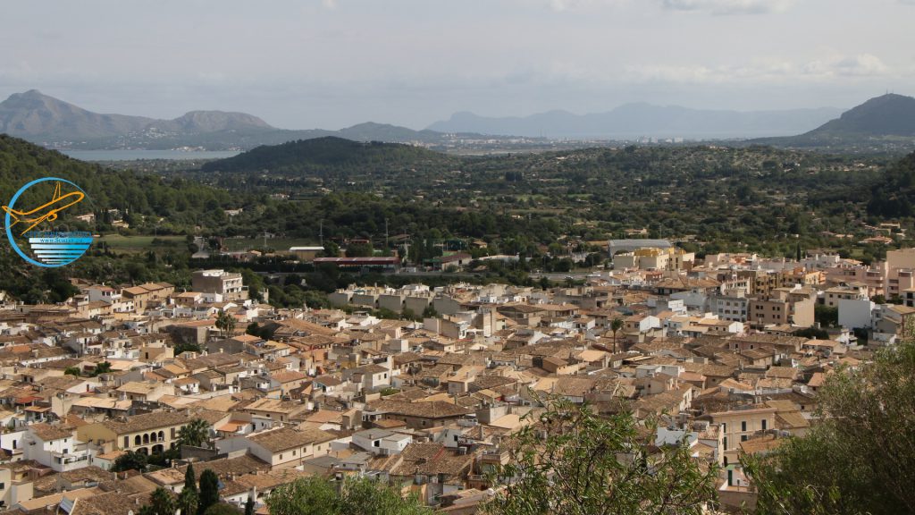 Porreres, Mallorca City Reisebüro Schien