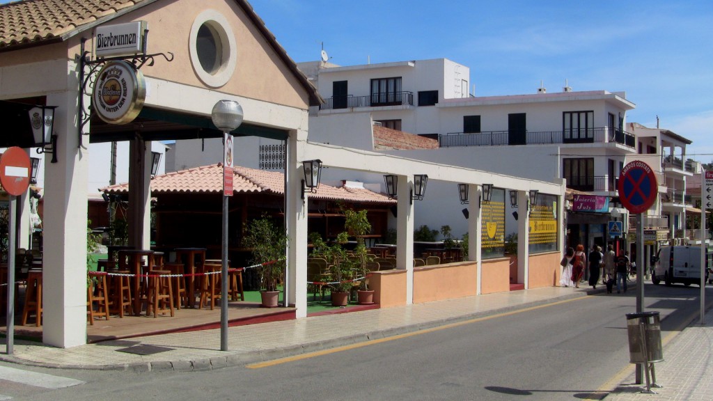 Cala Ratjada wirklich auf dem Weg, dem Ballermann Konkurrenz zu machen ?
