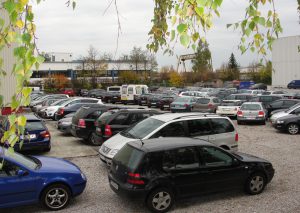günstig parken am Flughafen