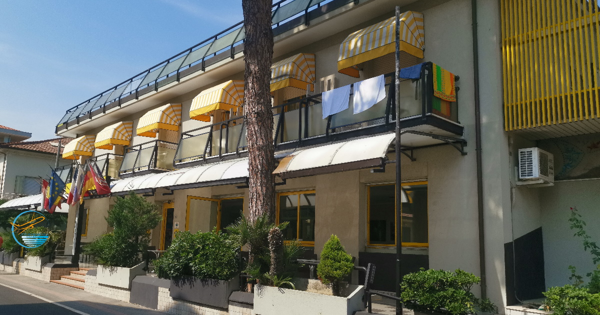 Hotel Marzia ca. 150m vom Sandstrand entfernt