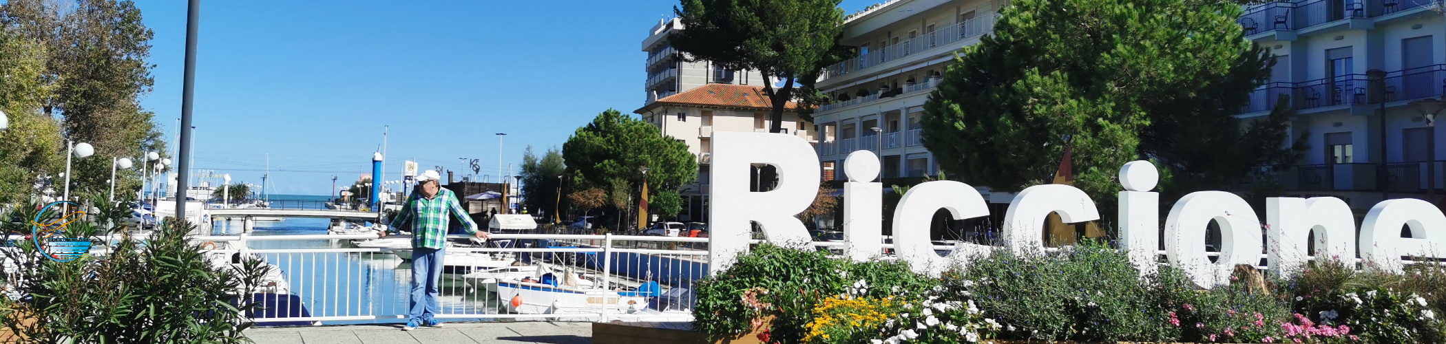 Riccione befindet sich in der Emilia Romagna an der Adria im Norden von Italien.